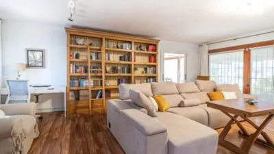 Casa en calle Monzones photo 46