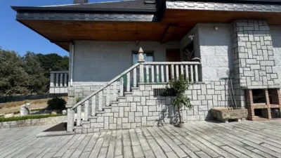 Chalet in A Carballeira (San Cibrao Das Viñas) photo 12