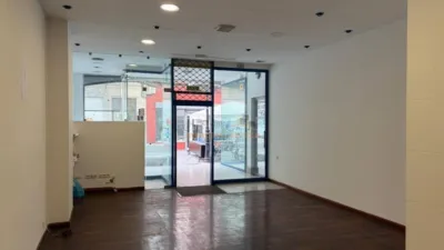 Local comercial en alquiler en Centro - Vista 3