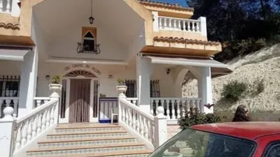 Chalet on Urbanizacion El Sargento Street, No Number photo 3