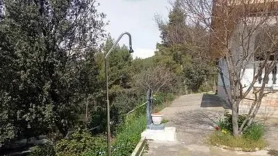 Chalet on Urbanizacion El Sargento Street, No Number photo 5