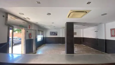Local comercial en venta en Centro - Más