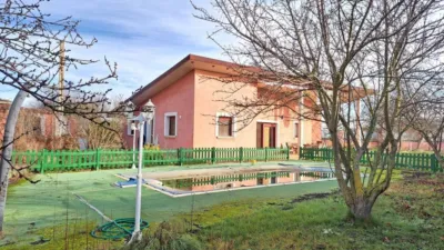 Chalet in Villalaco photo 12
