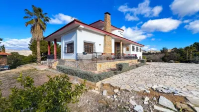 Chalet in Petrer photo 9