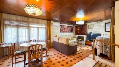Chalet in Elda photo 18