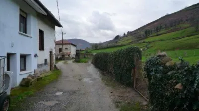 Casa adosada en venta en Arenas de Iguña, Arenas de Iguña de 59.900 €