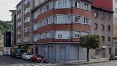 Apartment in El Entrego photo 3