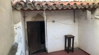 Rustic house on Rafael Chaparro Street photo 22