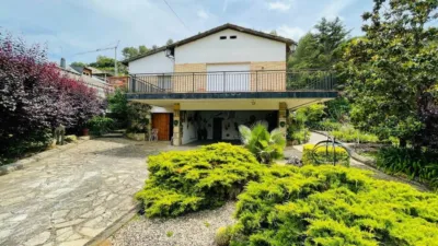 Chalet in Corbera de Llobregat photo 2