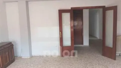 Piso en Almansa photo 3