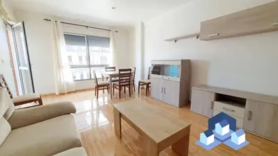 Apartment in Alameda de Cervantes photo 2