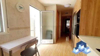 Apartment in Alameda de Cervantes photo 7