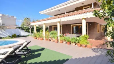 Chalet in Racó de l'Oix photo 2