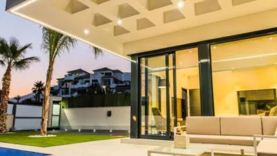 Chalet in Golf Bahía Urbanization photo 15