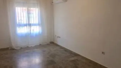 Piso en venta en Calle de la Fuente, Centro (Tomares) de 179.900 €