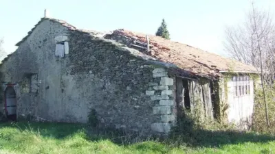 Casa – Salas, Samartín - Más