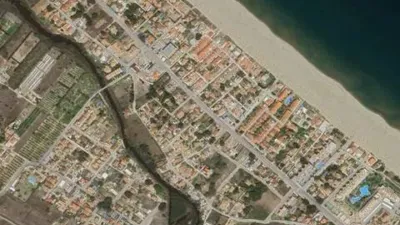 Terreno en venta en Carrer Riu de la Sènia - Vista 3