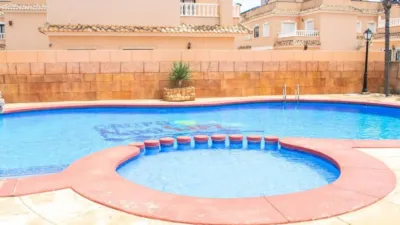 Chalet en venta en Orihuela, Orihuela de 214.900 €