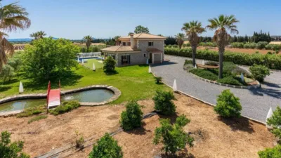 Rustic villa in Urbanización Platja de Muro photo 16