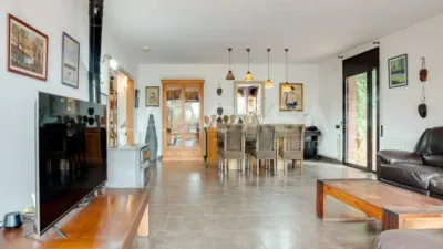 Chalet in Corbera de Llobregat photo 3
