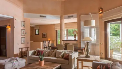 House at 12 Las Alondras Street photo 4