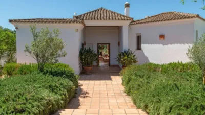 Casa en calle Las Alondras 12 photo 7