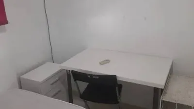 Piso en alquiler en Calle del Cerro Muriano, Tiro de Línea (Distrito Sur. Sevilla Capital) de 900 €<span>/mes</span>