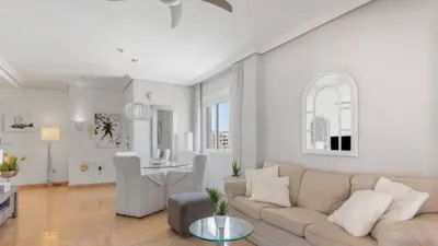 Pis – Orihuela, Villa Martín - Més