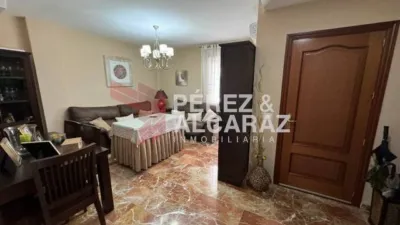 Semi-detached house on Calle del Cigüela photo 2