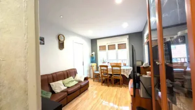 Apartment in Cornellà de Llobregat photo 2