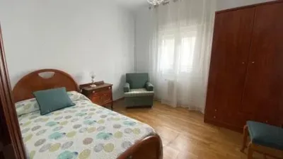 Piso en alquiler en Campo de La Juventud-Santiago, Campo de la Juventud-Santiago (Palencia Capital) de 1.200 €<span>/mes</span>