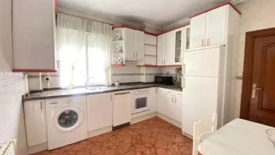 Piso en alquiler en Campo de La Juventud-Santiago, Campo de la Juventud-Santiago (Palencia Capital) de 1.200 €<span>/mes</span>