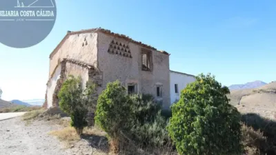Rustic house on Calle N-A, -1 photo 5