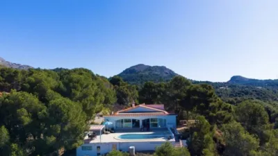 Chalet in Finestrat photo 3
