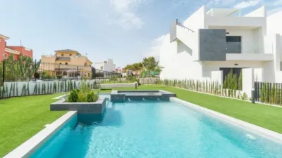 Casa – Torrevieja, Urbanización Los Balcones - Vista 4