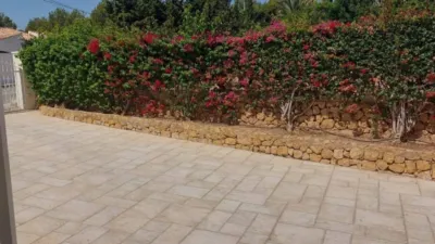 House in Urbanizations photo 6