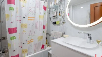 Flat in Sant Vicenç dels Horts photo 16