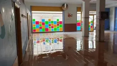 Local comercial en venta en Calle del Mosteiro de Monfero - Mehr