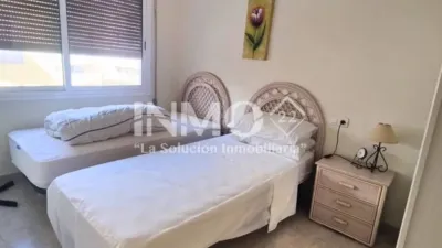 Apartment on Carrer de Riudoms photo 10