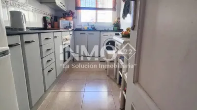 Apartment on Carrer de Riudoms photo 7