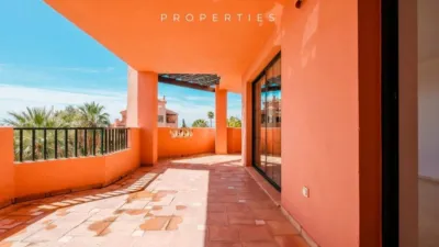 Apartment in Golf Bahía Urbanization photo 9