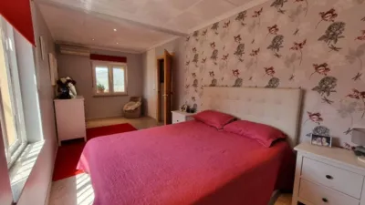 House in Canyelles-La Montgoda photo 14