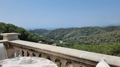 House in Canyelles-La Montgoda photo 23