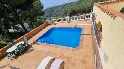 House in Canyelles-La Montgoda photo 29