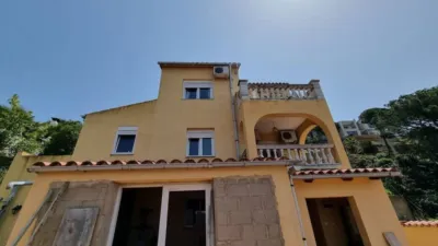 House in Canyelles-La Montgoda photo 30