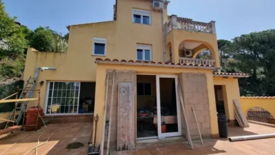 House in Canyelles-La Montgoda photo 36