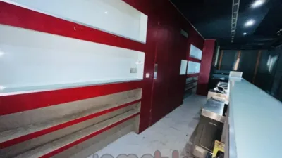Local comercial en venta en Monte Alto-Adormideras - Más