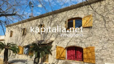 Rustic house in Montesa photo 3