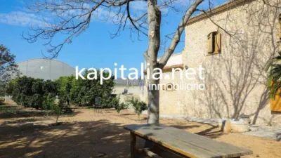 Rustic house in Montesa photo 9