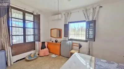 Rustic house in Barrio de Jaravia photo 27